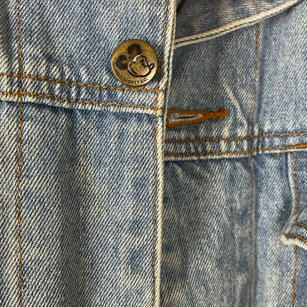 *SOLD* Vintage 90’s Disney Mickey Mouse denim jacket - Picture 4 of 7